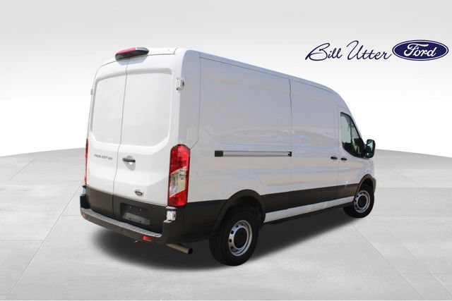Used 2025 Ford Transit 250 148 Medium Roof RWD image 5