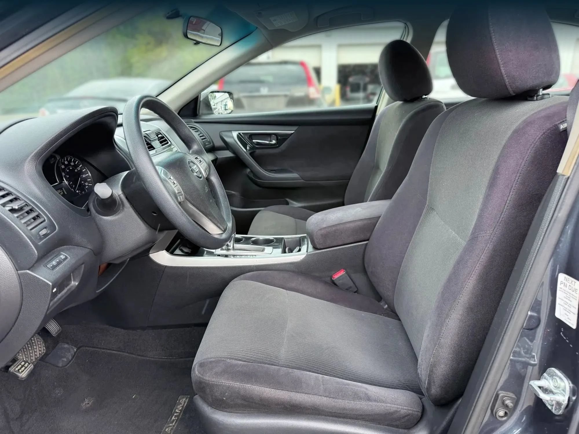 Used 2013 Nissan Altima 2.5 S FWD image 2
