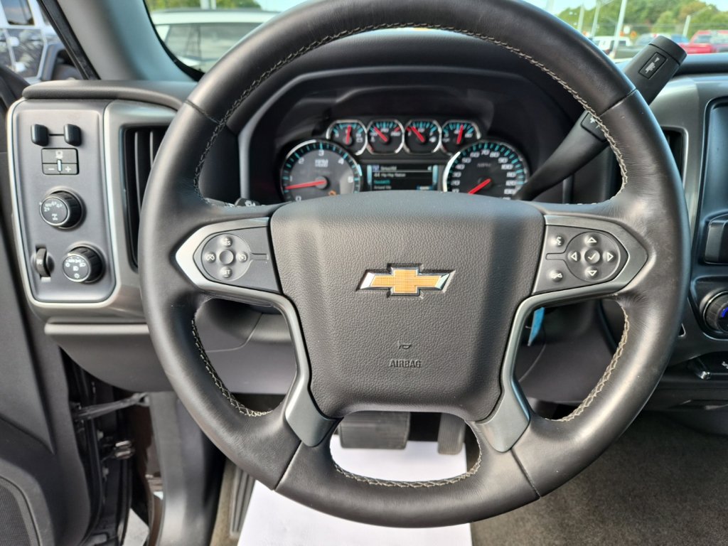 Used 2018 Chevrolet Silverado 1500 LT w/ All Star Edition AWD/4WD image 37
