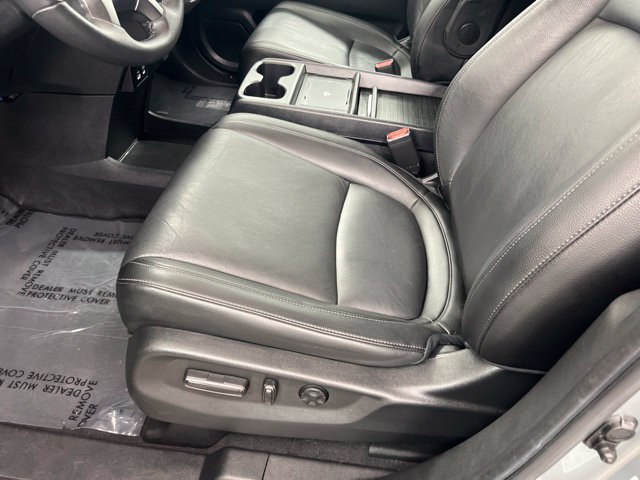 Used 2025 Honda Odyssey EX-L image 16