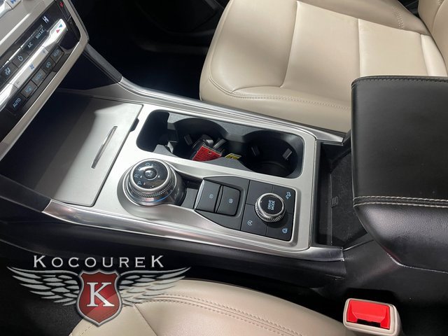 Used 2021 Ford Explorer XLT w/ Equipment Group 202A image 17