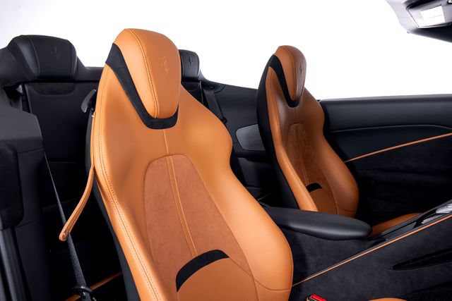 Certified 2024 Ferrari Roma Spider RWD image 50