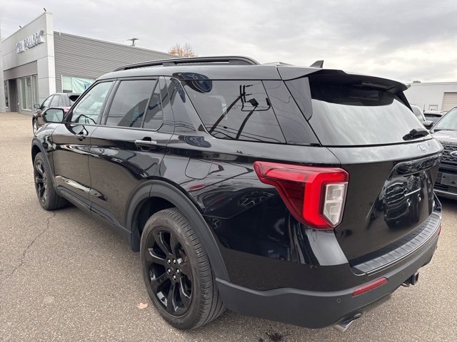 Certified 2022 Ford Explorer ST-Line w/ Class IV Trailer Tow Package image 8