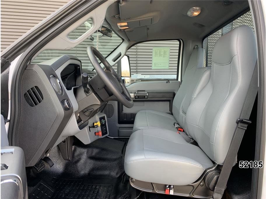 Used 2022 Ford F750 2WD Regular Cab Super Duty image 23