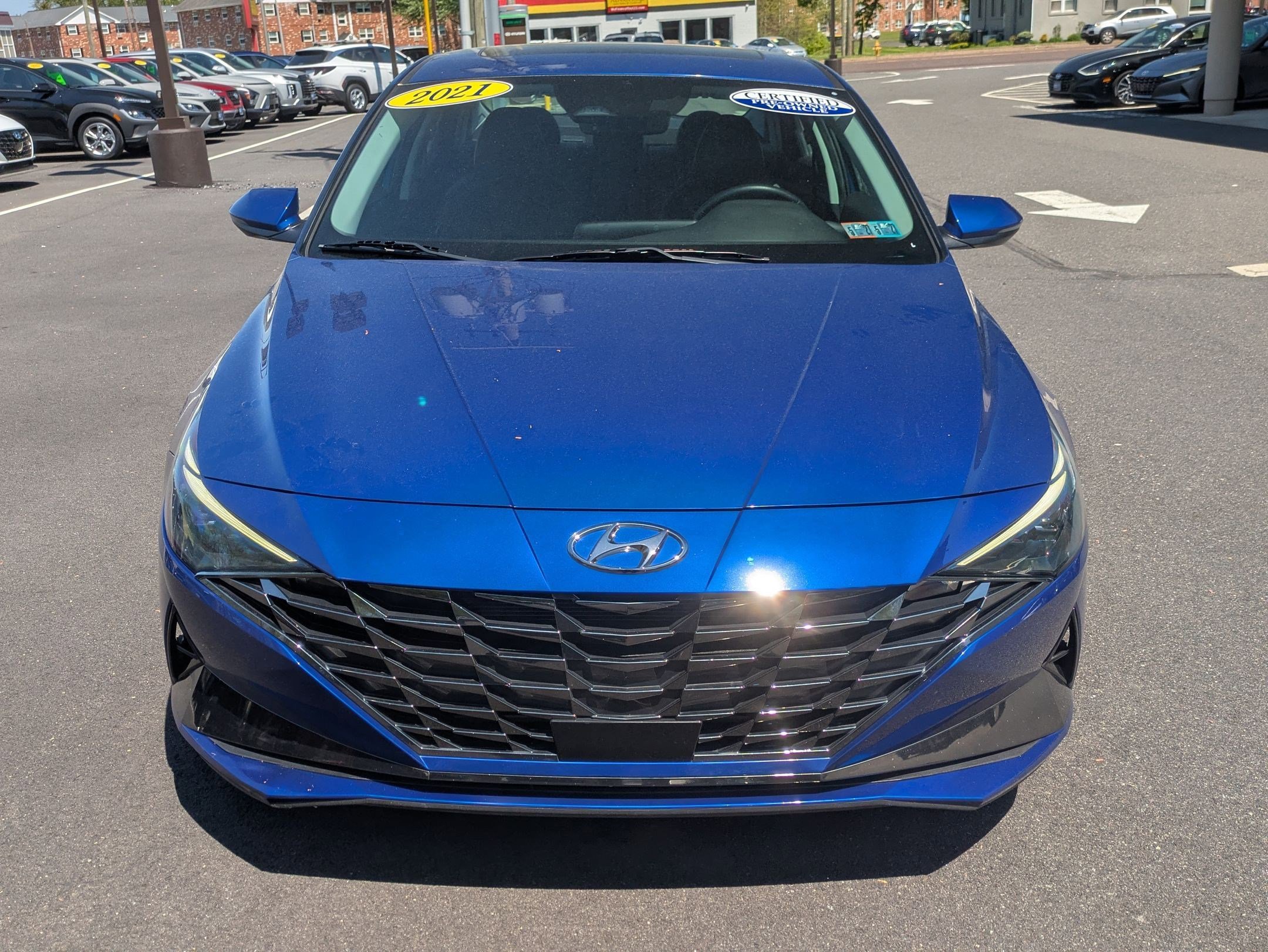 Certified 2021 Hyundai Elantra Limited FWD image 2