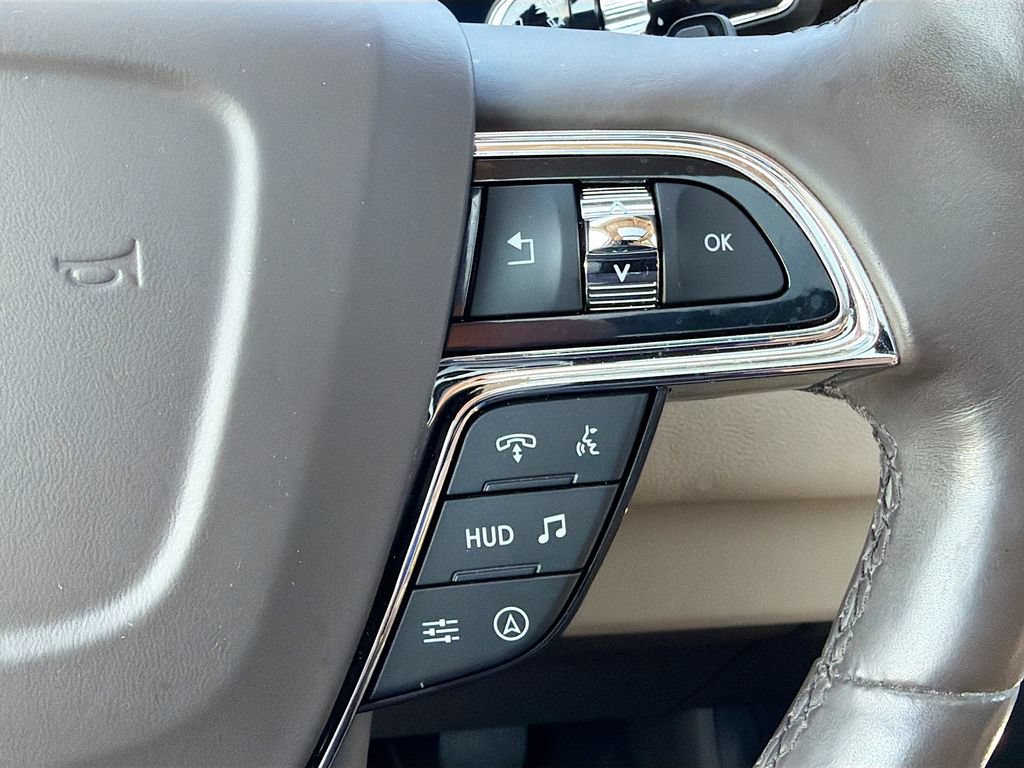 Used 2023 Lincoln Navigator Reserve AWD/4WD image 13