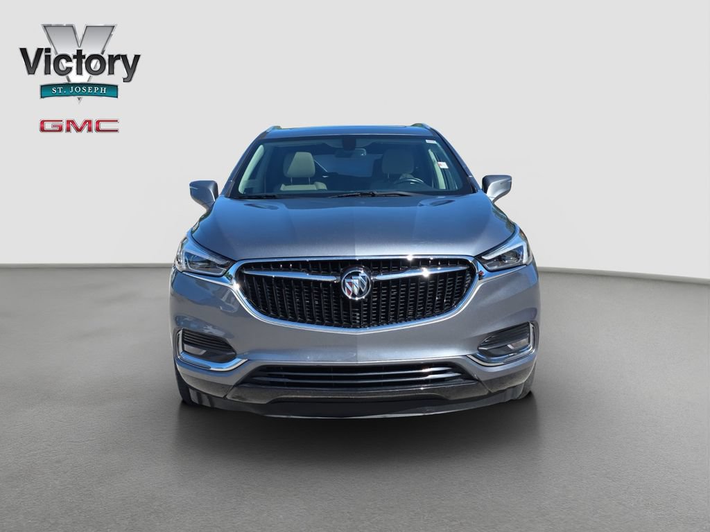 Used 2020 Buick Enclave Essence FWD image 2