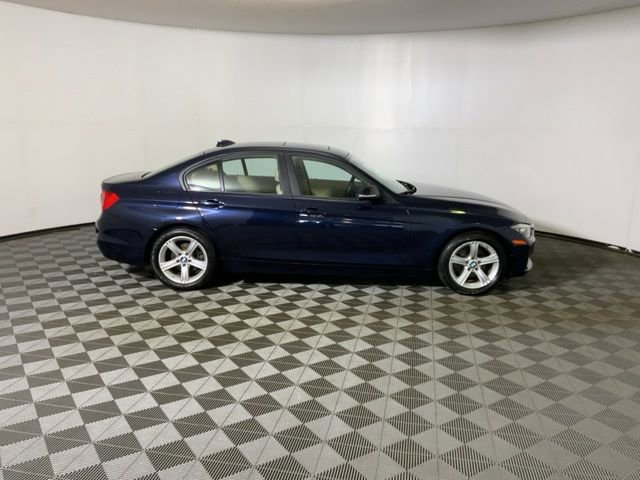 Used 2013 BMW 328i xDrive Sedan AWD/4WD image 5