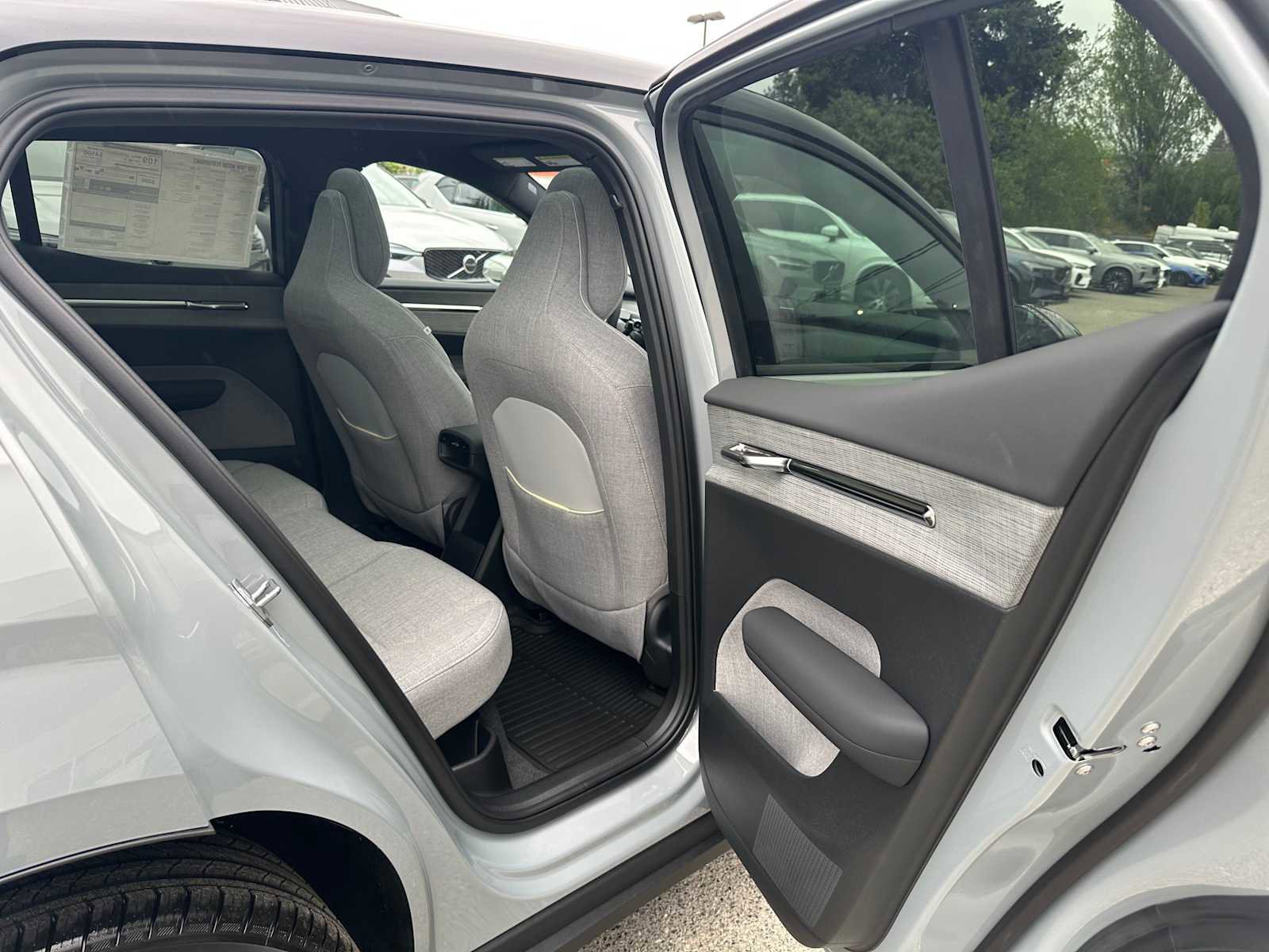 New 2026 Volvo EX30 Ultra w/ Protection Package Premier AWD/4WD image 13