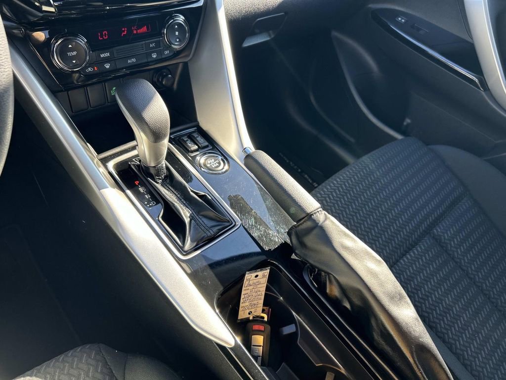 Used 2025 Mitsubishi Eclipse Cross LE AWD/4WD image 24