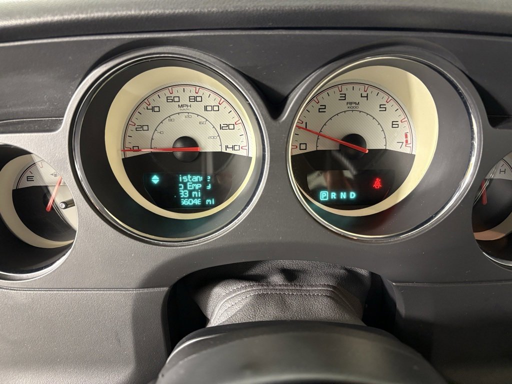 Used 2014 Dodge Challenger SXT image 22