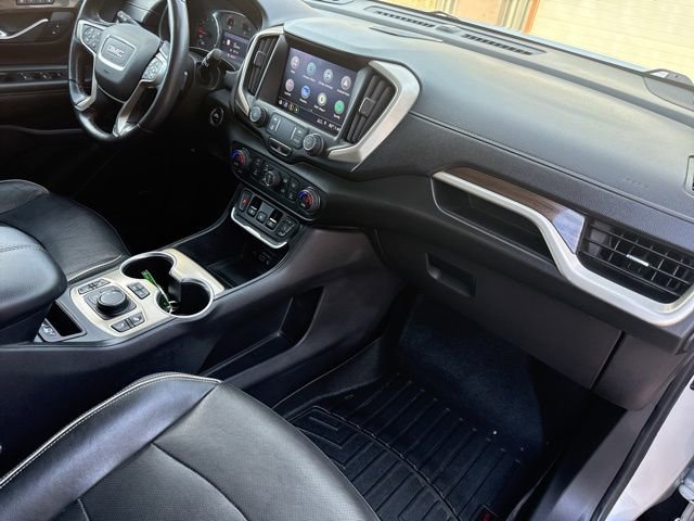 Used 2021 GMC Terrain Denali w/ Denali Premium Package image 12