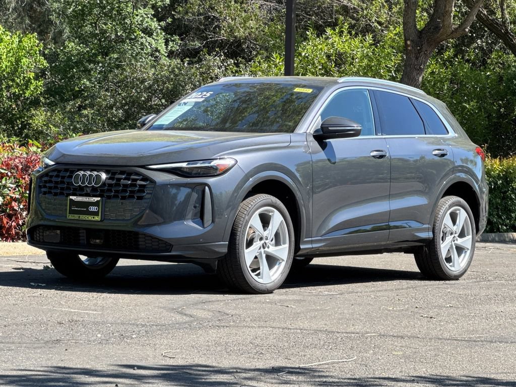 Certified 2025 Audi Q5 Premium w/ Premium Plus AWD/4WD image 12