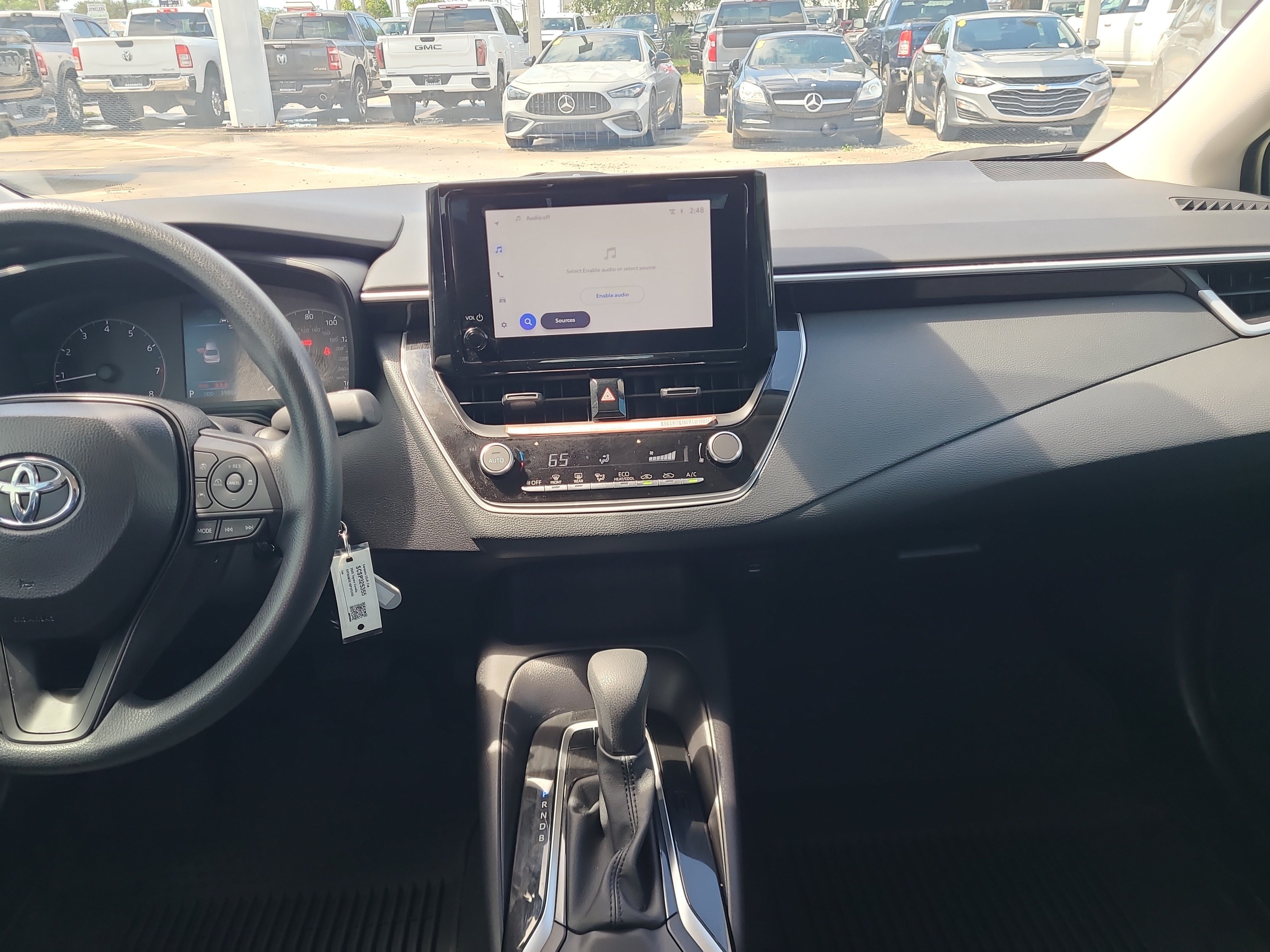 Used 2025 Toyota Corolla LE FWD image 15
