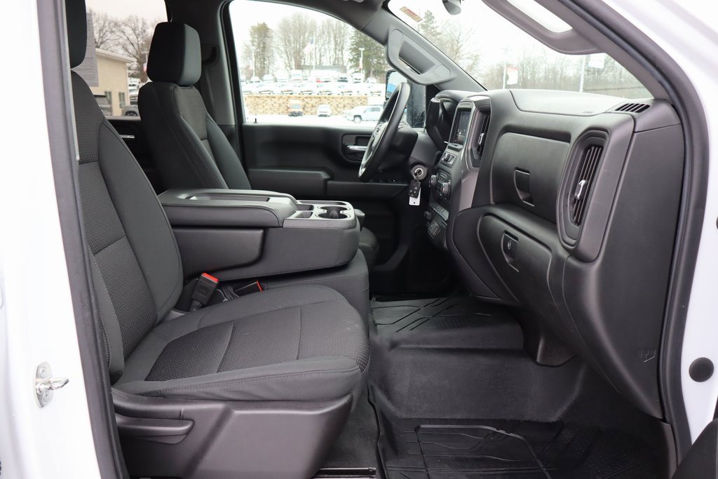 Used 2020 Chevrolet Silverado 2500 Custom w/ Custom Value Package image 13