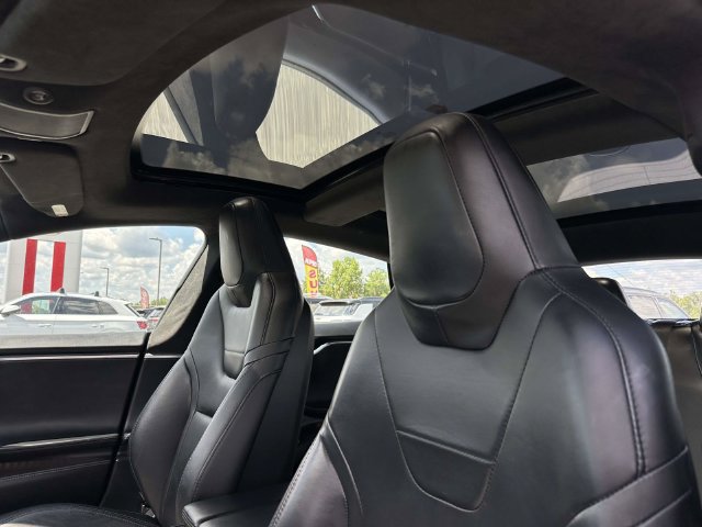 Used 2016 Tesla Model S 75D AWD/4WD image 2
