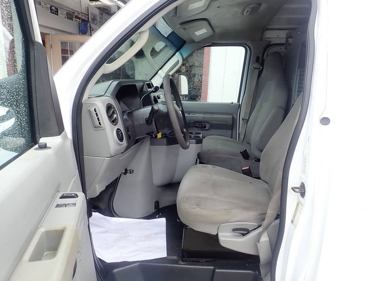 Used 2012 Ford E-250 and Econoline 250 w/ Commercial Cargo Van Pkg RWD image 8