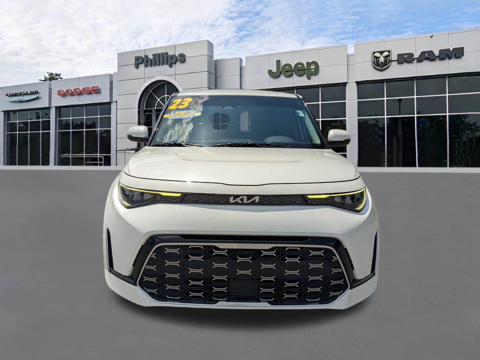 Used 2023 Kia Soul GT-Line w/ GT-Line Technology Package FWD image 8