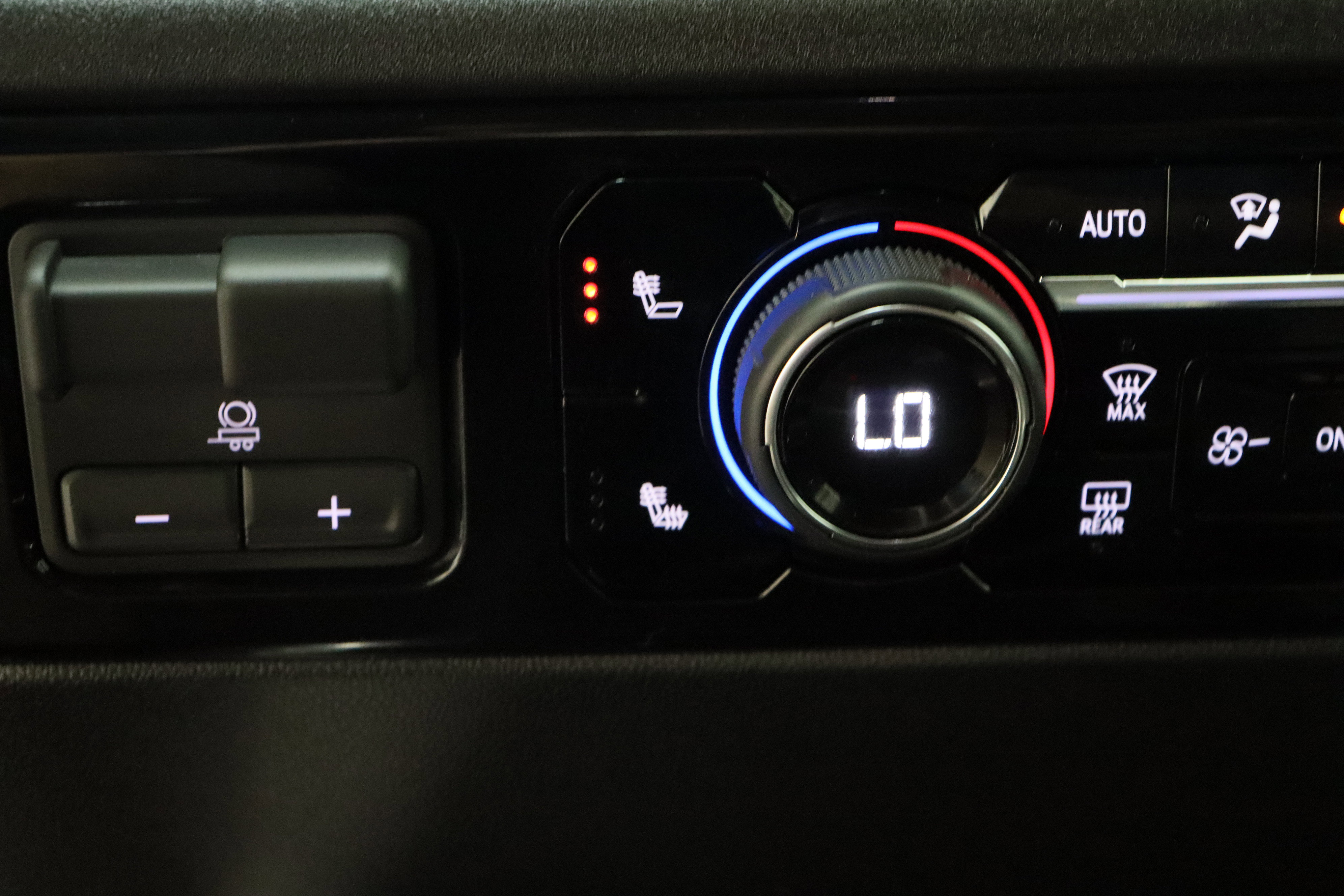 Used 2026 Chevrolet Silverado 1500 LT w/ Texas Edition Plus RWD image 23