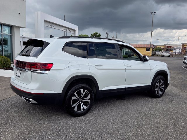 New 2026 Volkswagen Atlas SE FWD image 14
