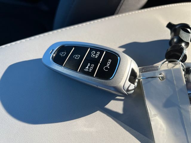 Used 2024 Hyundai Ioniq 5 SE image 31