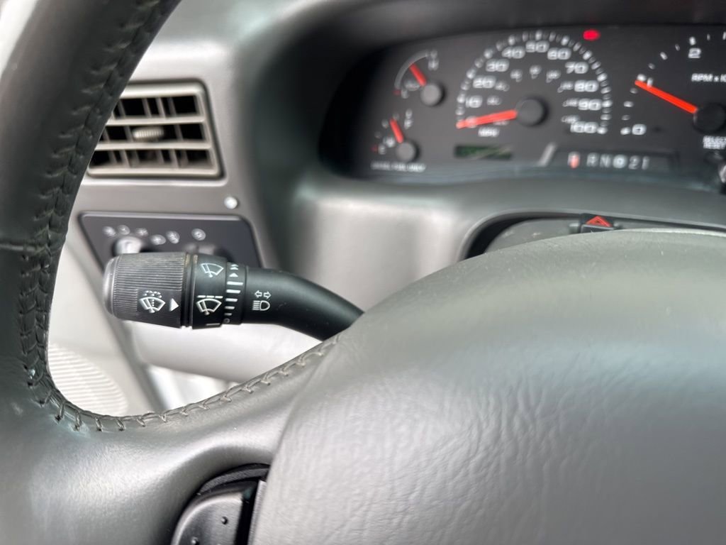 Used 2002 Ford F350 Lariat image 21