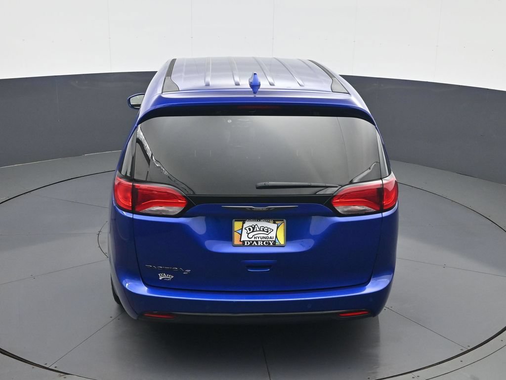 Used 2019 Chrysler Pacifica Touring Plus w/ S Appearance Package FWD image 20
