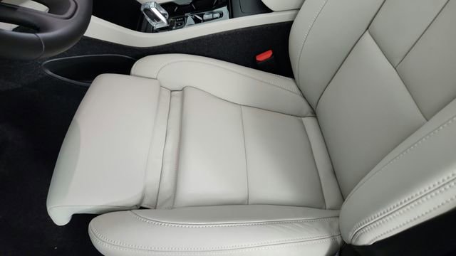 Certified 2026 Volvo XC40 B5 Plus w/ Protection Package Premier AWD/4WD image 13