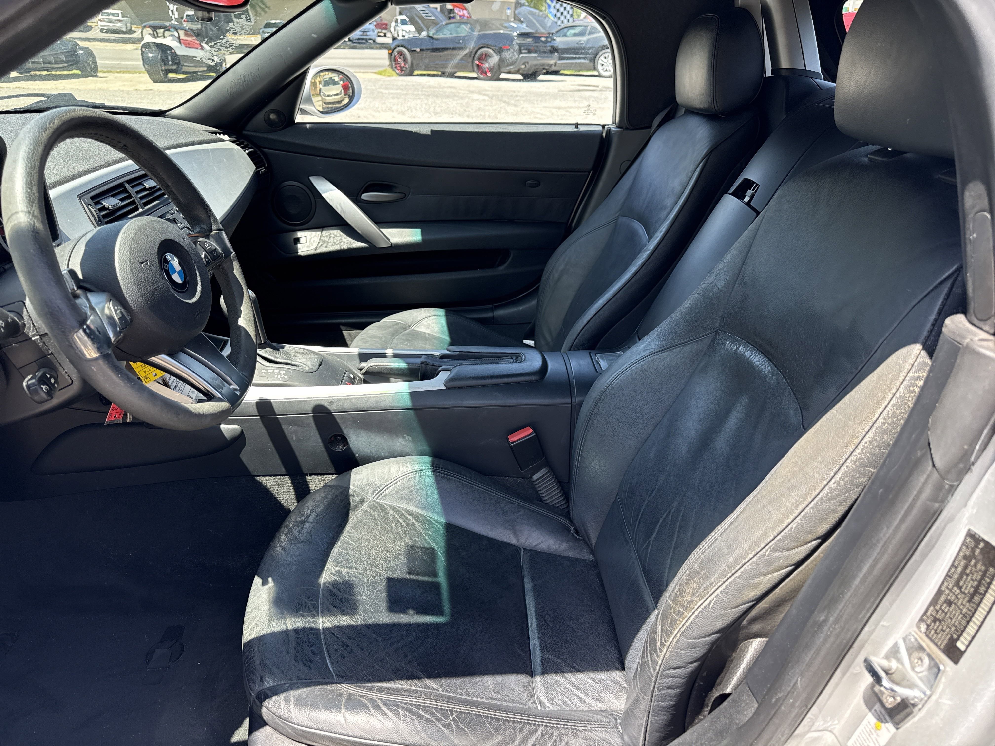 Used 2008 BMW Z4 3.0i w/ Premium Pkg image 9