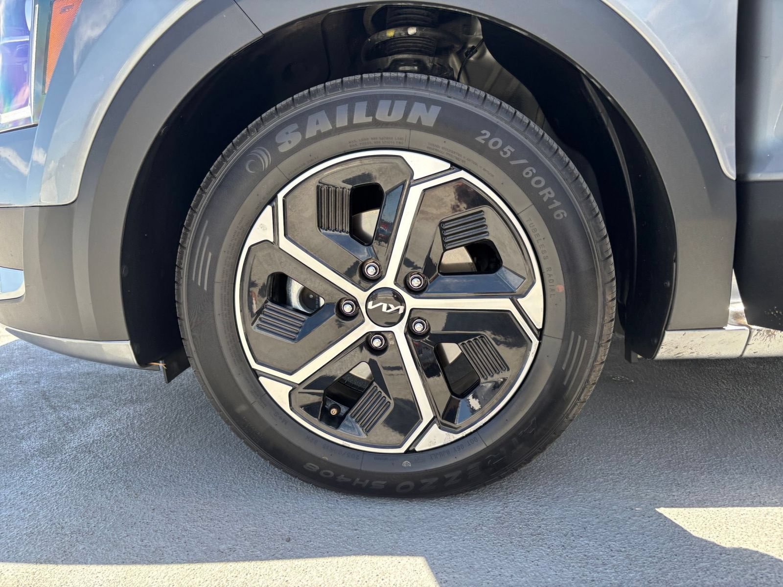Used 2026 Kia Niro LX FWD image 27