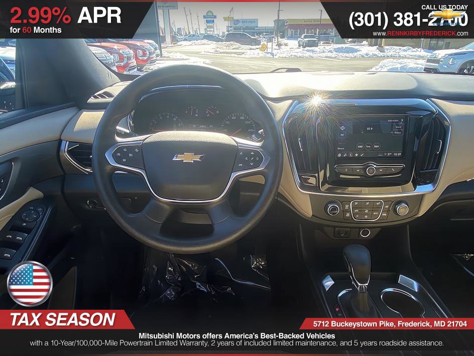Used 2023 Chevrolet Traverse LS image 14