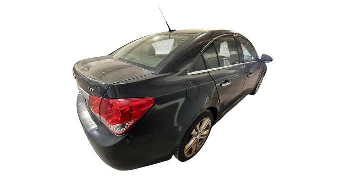 Used 2013 Chevrolet Cruze LTZ FWD image 5