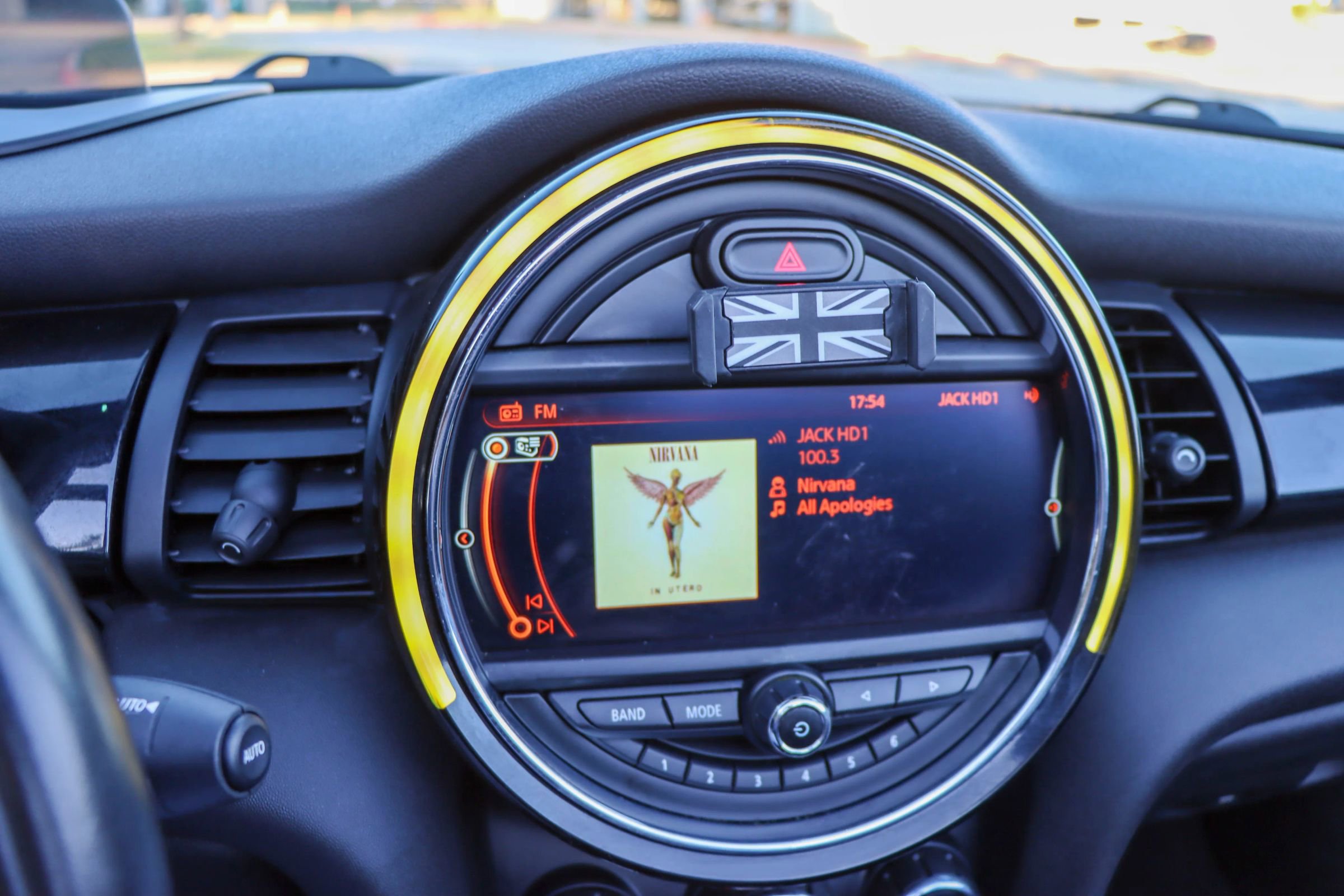 Used 2017 MINI Cooper S image 41