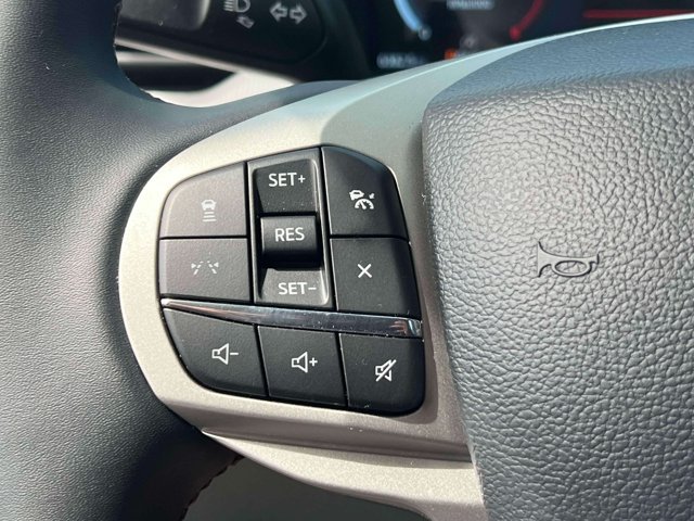 Used 2026 Ford Explorer Active AWD/4WD image 27