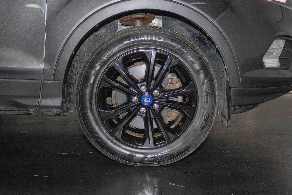 Used 2018 Ford Escape SEL image 6