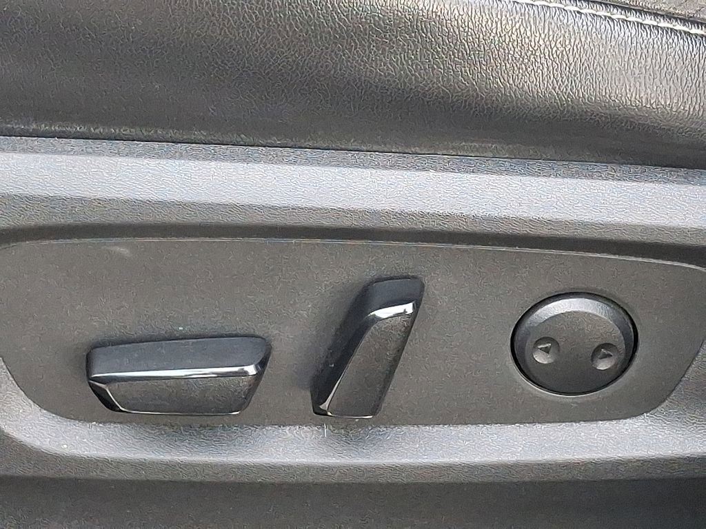 Used 2022 Nissan Pathfinder SL image 25