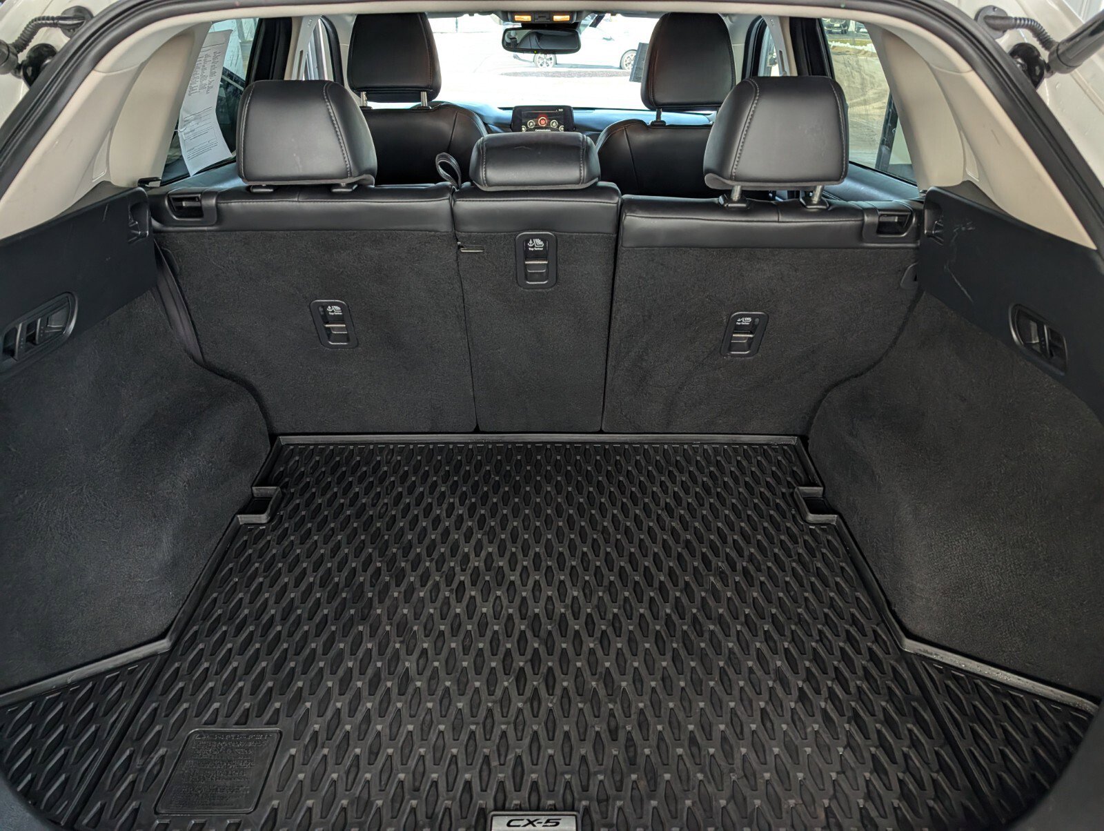 Used 2018 MAZDA CX-5 Touring w/ Preferred Equipment Package image 15