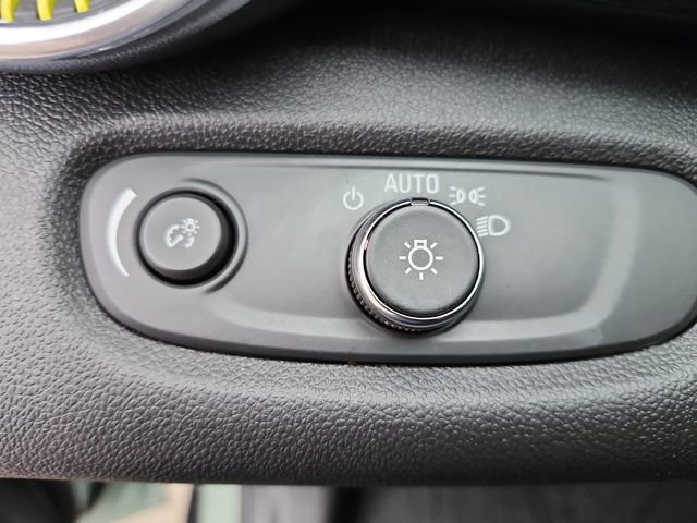 Certified 2025 Chevrolet Trax ACTIV image 14