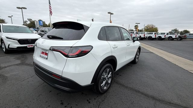 New 2027 Honda HR-V LX image 4