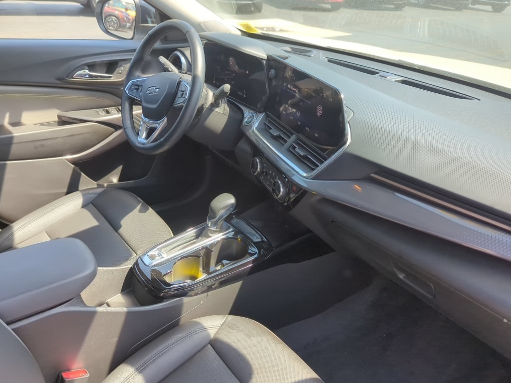 Certified 2024 Chevrolet Trax ACTIV w/ Sunroof Package FWD image 12