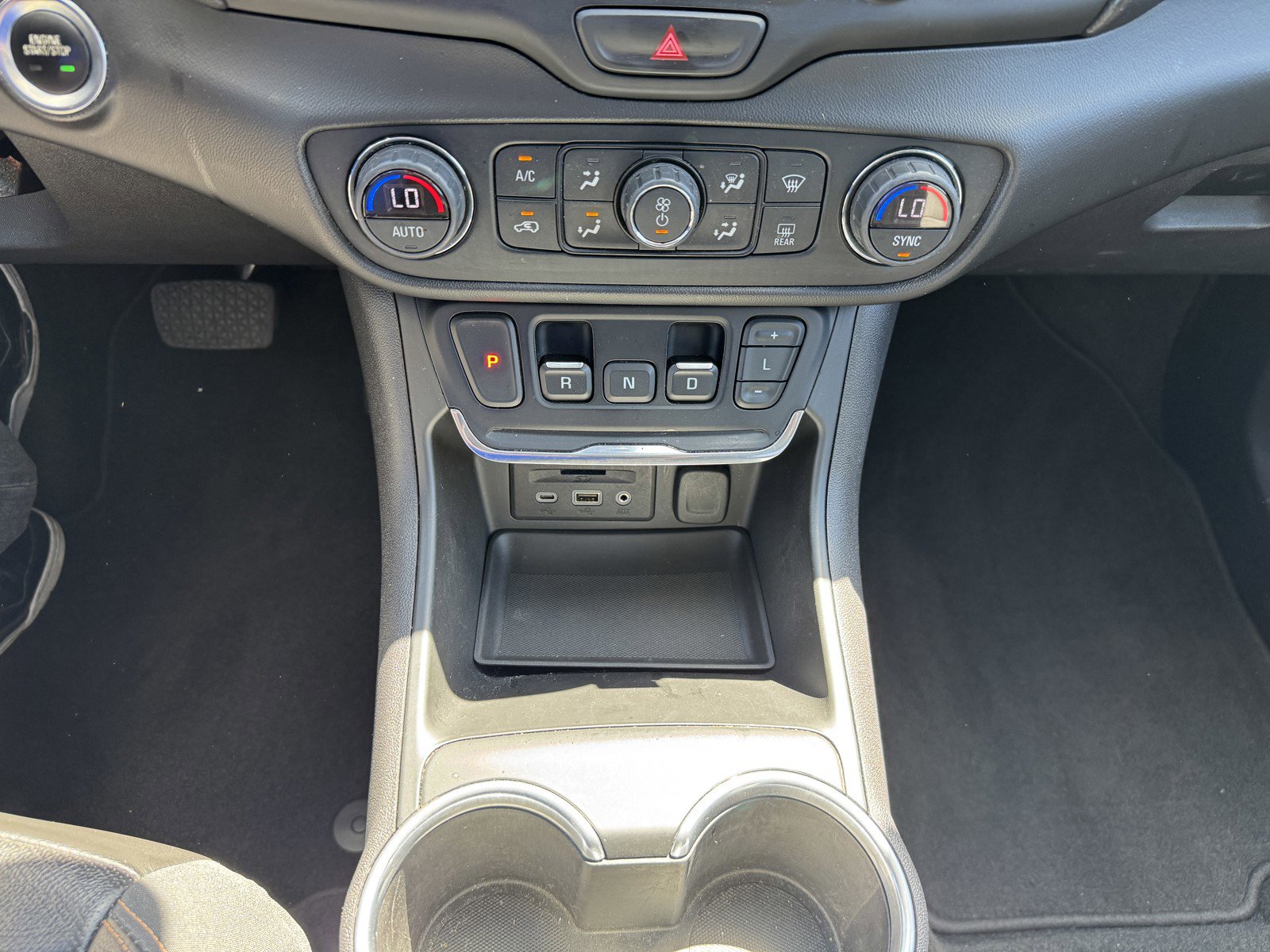 Used 2021 GMC Terrain SLT image 19