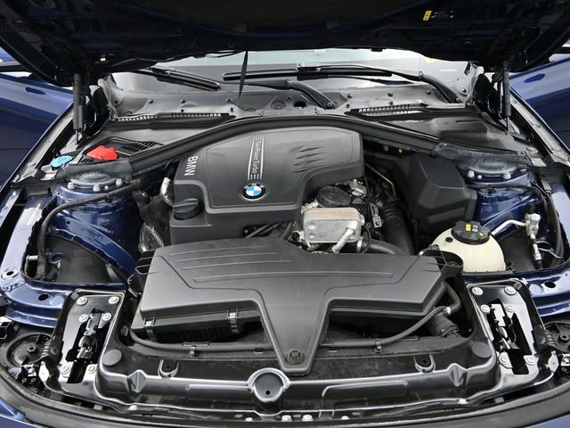 Used 2017 BMW 320i xDrive Sedan image 22