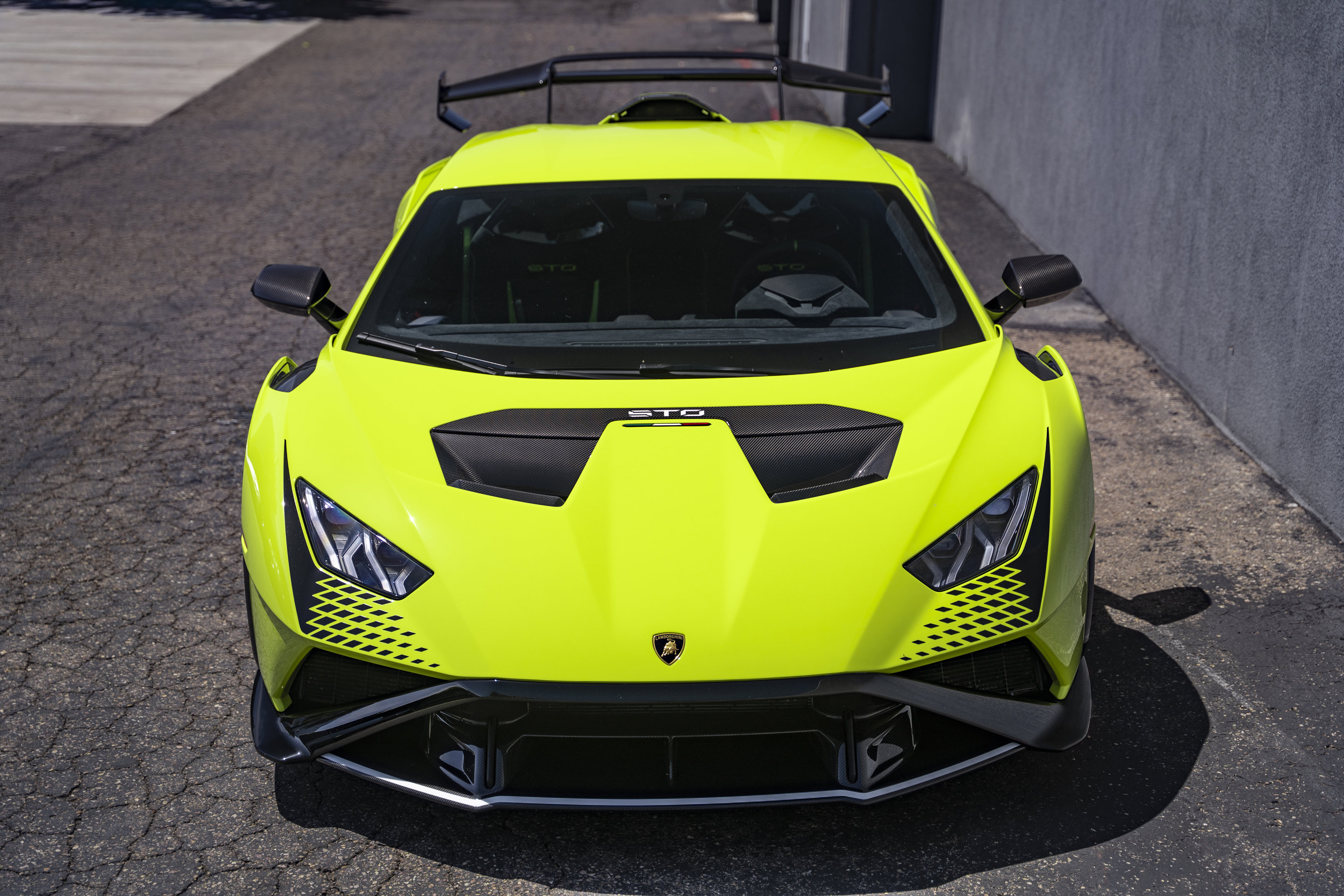 Used 2023 Lamborghini Huracan STO RWD image 8