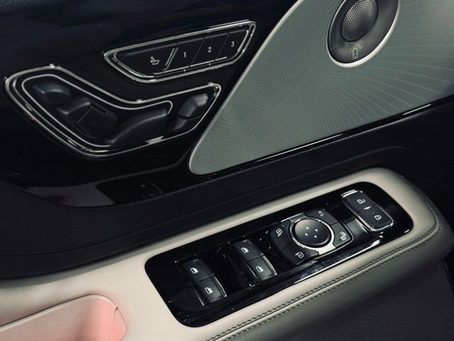 New 2026 Lincoln Aviator Reserve image 13