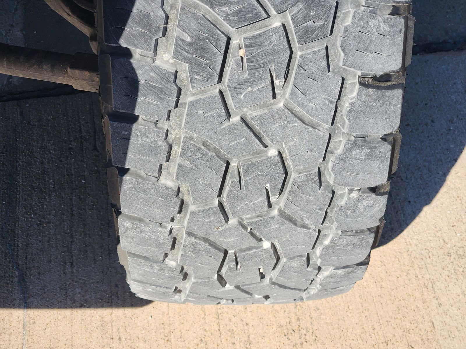 Used 2024 Ford F250 Lariat w/ Sport Appearance Package image 12