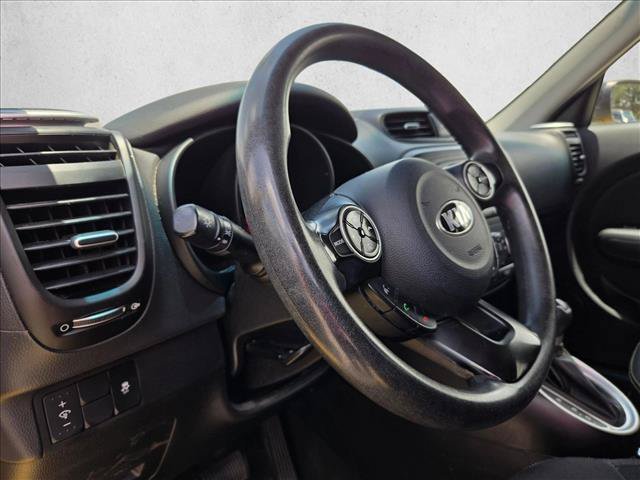 Used 2015 Kia Soul + FWD image 5