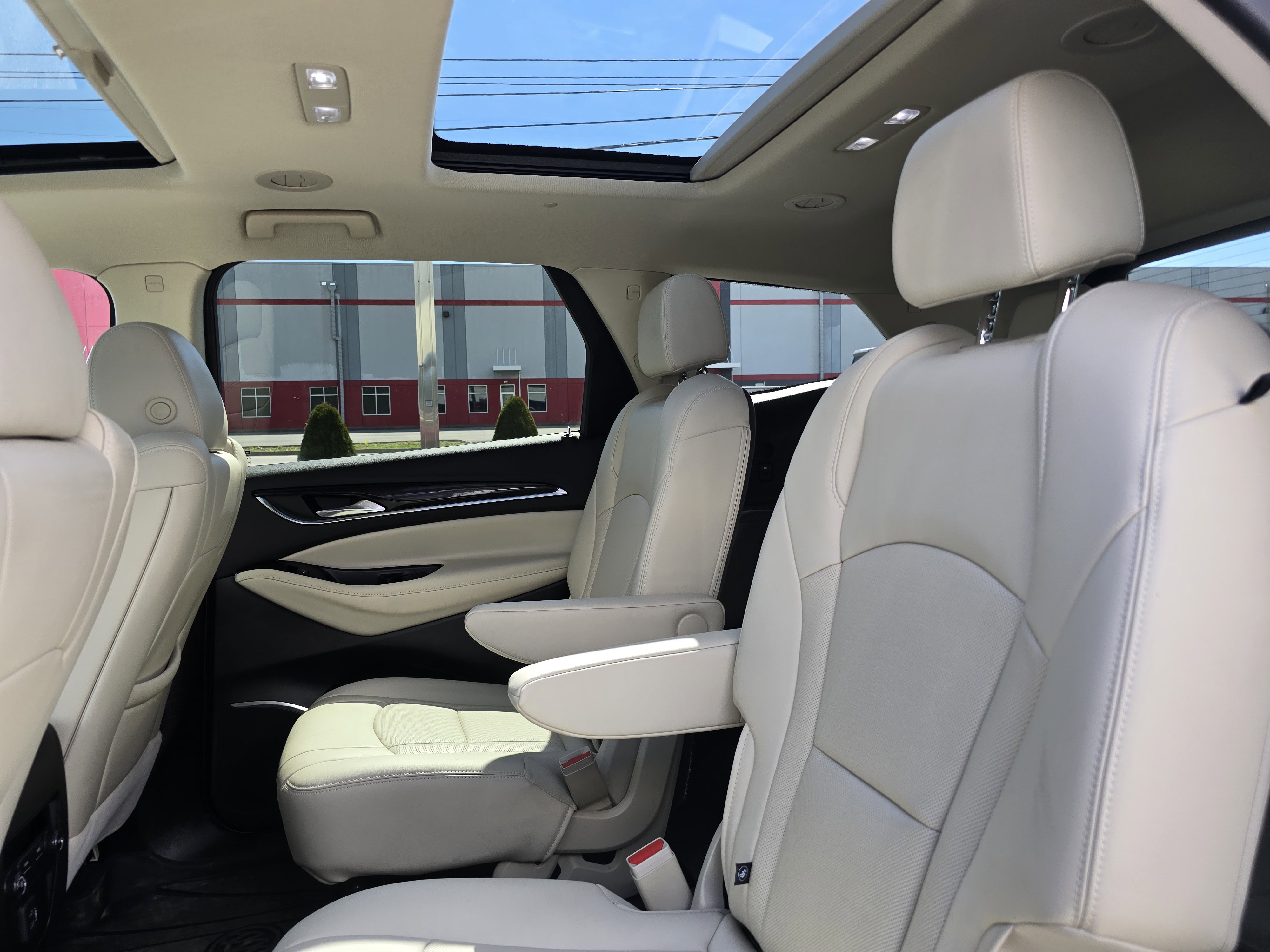 Used 2023 Buick Enclave Essence w/ Experience Buick Package AWD/4WD image 13