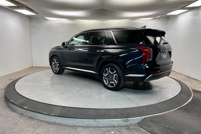 Used 2024 Hyundai Palisade SEL w/ Premium Package image 3
