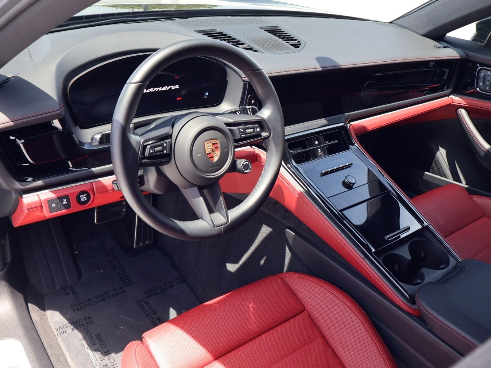 Certified 2025 Porsche Panamera 4 AWD/4WD image 4