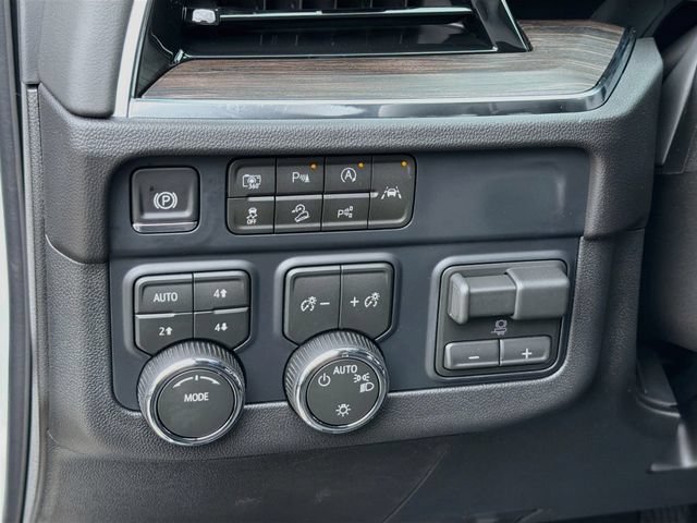 New 2026 Chevrolet Tahoe LS w/ LPO, Dark Essentials Package AWD/4WD image 12